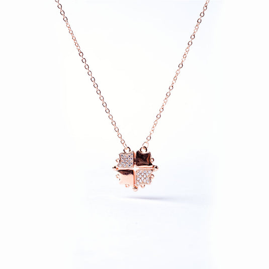 Rosegold Clover Pendant Neckpiece