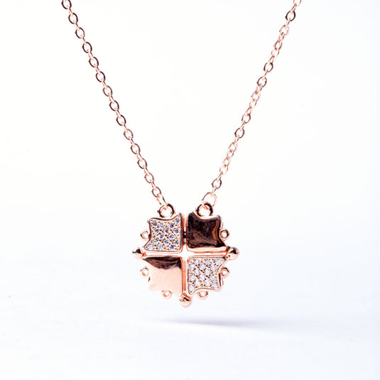 Rosegold Clover Pendant Neckpiece