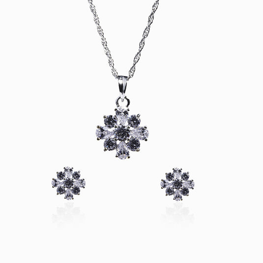 Silver Floral Neck Pendant with Chain and Earrings