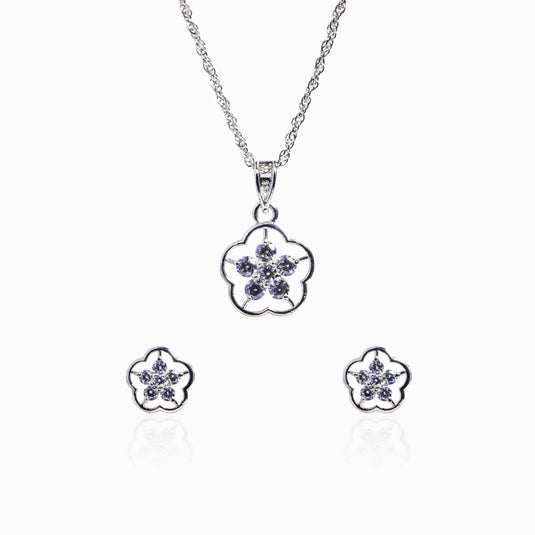 Silver Dream Star Neck Pendant with Chain and Earrings