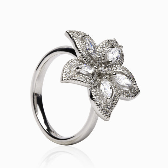 Five Petal Luxury Zircon Ring